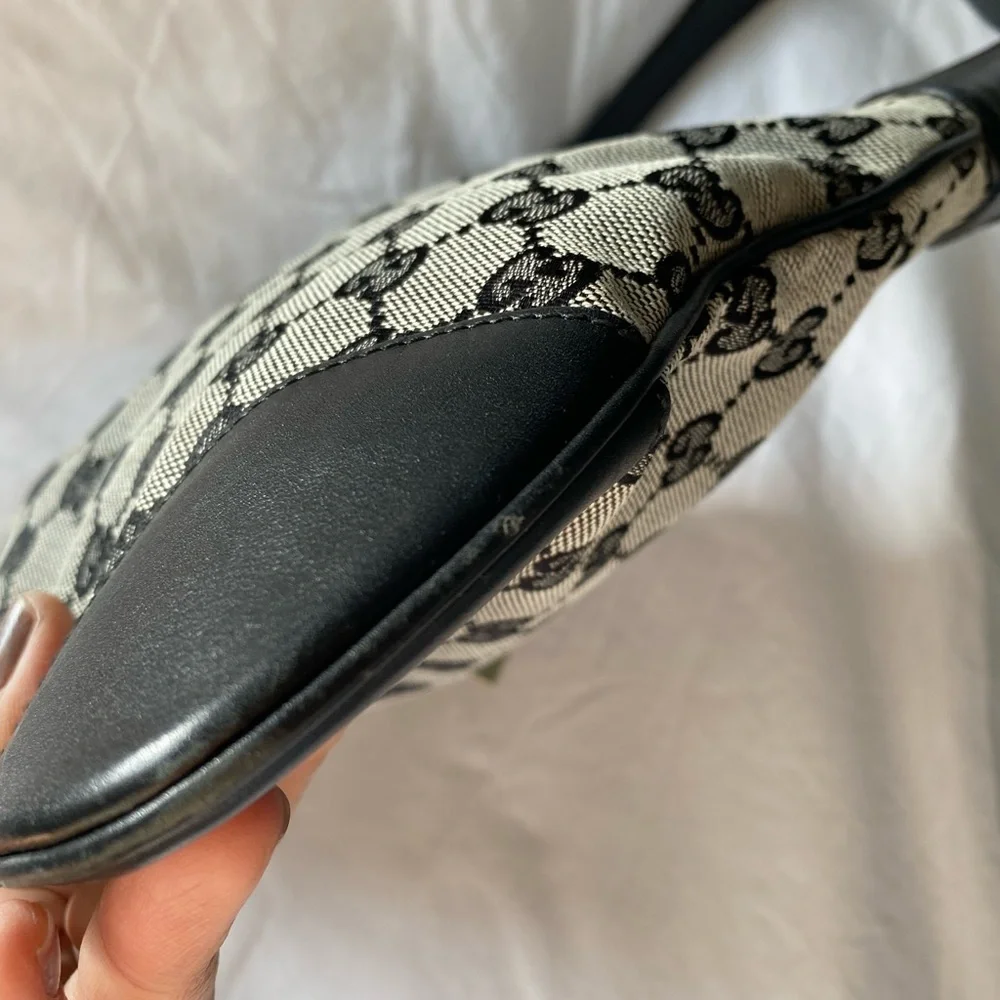 SOLD ⚠️Gucci Jackie Hobo - Picture 8 of 16